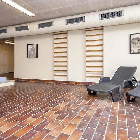 In With Free Water Park Access شقة