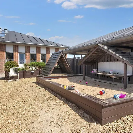 In With Free Water Park Access شقة *